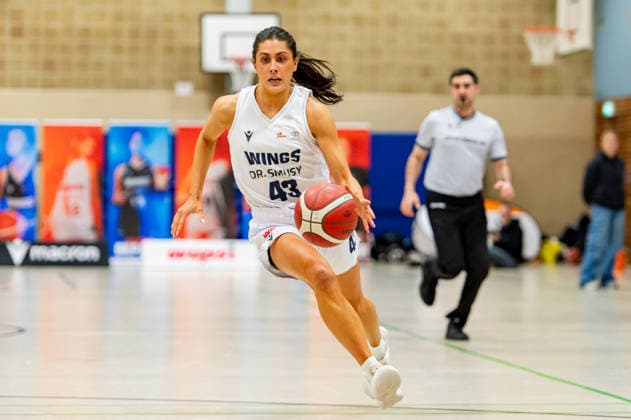 Natalie Villaflor (Wings Leverkusen,No.43) mit Tempo DEU, Leverkusen, 11.01.2026 Basketball, Damen 2.Bundesliga Nord, 14. Spieltag, Wings Leverkusen - Talents BonnRhöndorf
