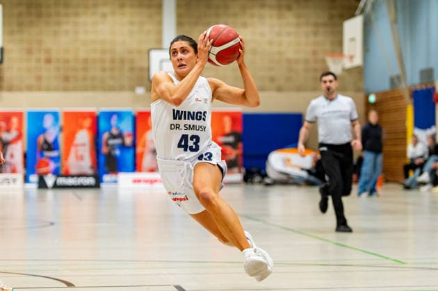 Natalie Villaflor (Wings Leverkusen,No.43) in Aktion DEU, Leverkusen, 11.01.2026 Basketball, Damen 2.Bundesliga Nord, 14. Spieltag, Wings Leverkusen - Talents BonnRhöndorf