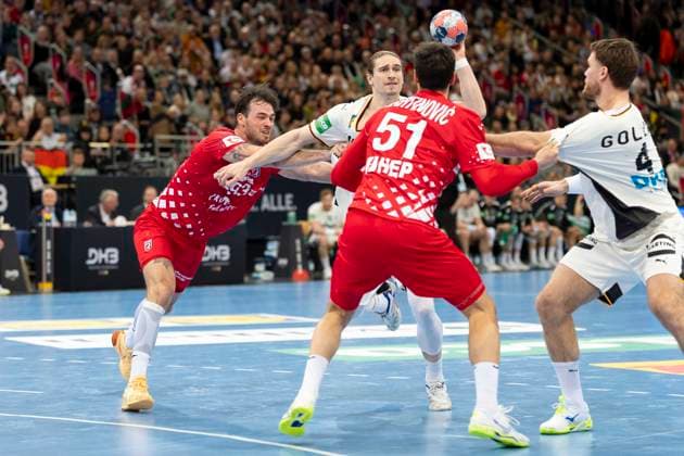 Men s Handball International: Germany vs. Croatia, 11.01.2026 HANNOVER, GERMANY - JANUARY 11: Juri Knorr ( 15 Germany) during the match between Men s Handball International: Germany vs. Croatia at ZAG Arena on January 11, 2026 in Hannover, Germany. Copyright: xBEAUTIFULxSPORTS KennyxBeelex