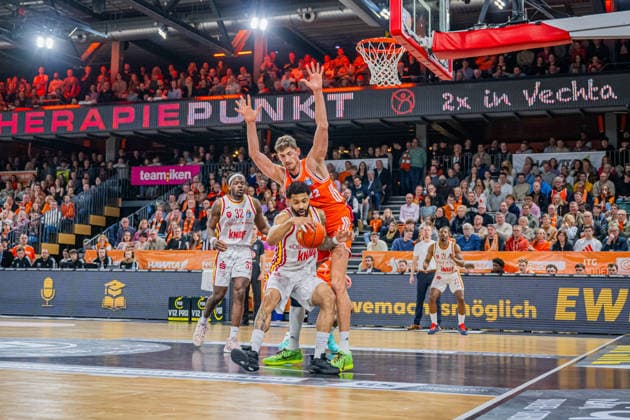 1. Basketball Bundesliga, easyCredit BBL, Saison 2025 2026, Herren, Hauptrunde, 15. Spieltag, 11.01.2026, RASTA Vechta - Fitness First Würzburg Baskets David Muenkat ( 55 - Fitness First Würzburg Baskets) in Aktion Vechta RASTA Dome Niedersachsen Deutschland