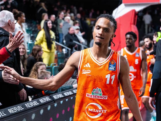 enttaeuschung bei Alonzo Verge Jr. (RASTA Vechta, 11) RASTA Vechta vs. Fitness First Wuerzburg Baskets, Basketball, easyCredit Basketball Bundesliga, 15. Spieltag, Saison 2025 2026, 11.01.2026 RASTA Vechta vs. Fitness First Wuerzburg Baskets, Basketball, easyCredit Basketball Bundesliga, 15. Spieltag, Saison 2025 2026, 11.01.2026 Vechta Copyright: xEibner-Pressefoto DamianxKruczynx EP_DKI