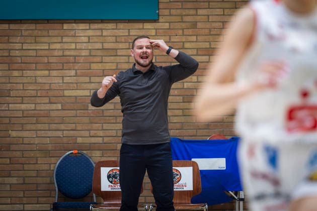 MatÄ«ss RoÅ¾lapa (LVA) Headcoach Royals - GiroLive Panthers Osnabrück 73:65 Saarlouis Royals. - 1. Damen Basketball Bundesliga 1DBBL Panthers gegen Royals