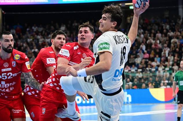 11.01.2026 xkhx ZAG Arena Hannover Länderspiel der Deutschen Handball - Nationalmannschaft gegen Kroatien als Vorbereitung auf die Handball-EM 2026 Julian Köster (GER)