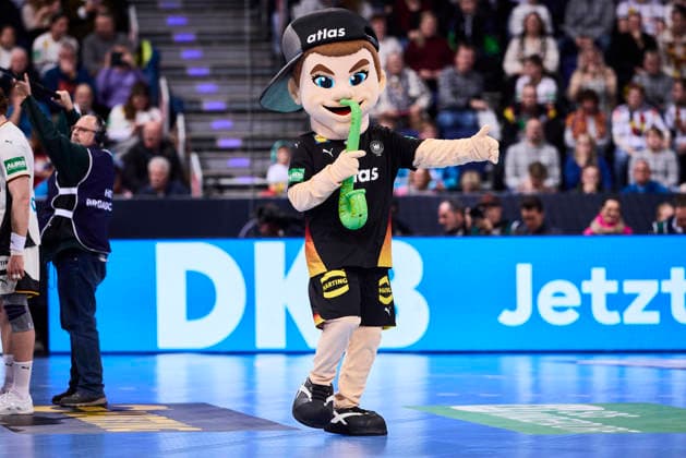 Handball-Herren-Laenderspiel - Deutschland - Kroatien am 11.01.2026, Maskottchen Deutschland Hannover ZAG arena Niedersachsen Deutschland