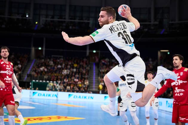 Handball-Herren-Laenderspiel - Deutschland - Kroatien am 11.01.2026, Lukas Mertens ( 36 Deutschland) Hannover ZAG arena Niedersachsen Deutschland