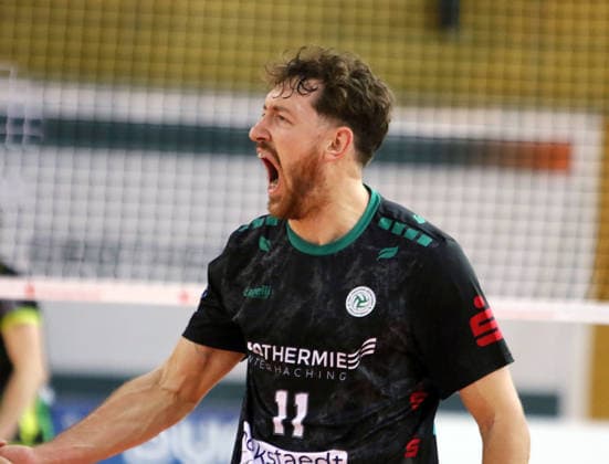 Jubel von Marco MILOVANOVIC (Haching), He-Volleyball, 1. BL,25 26, TSV Haching Muenchen vs Helios Gizzlys Giesen, , Geothermie Arena, Unterhaching, 11.01.26 Copyright: WolfgangxFehrmann