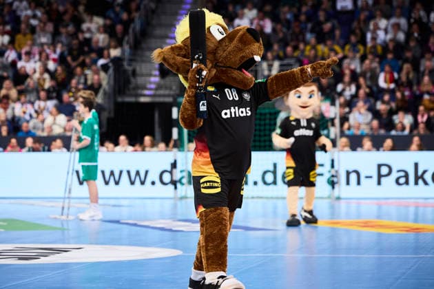 Handball-Herren-Laenderspiel - Deutschland - Kroatien am 11.01.2026, Maskottchen des deutschen Teams Hannover ZAG arena Niedersachsen Deutschland