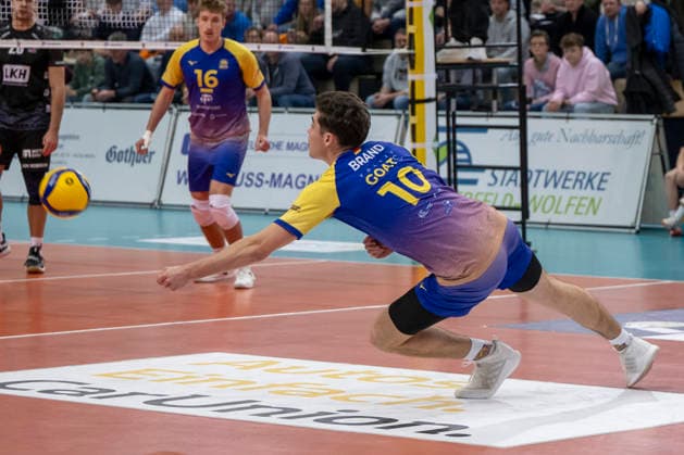 1.Volleyball Bundesliga -Saison 2025 2026 Cerebricks Volley Goats Mitteldeutschland vs.SVG Lüneburg Halle, Deutschland 11. Januar 2026: Im Bild:Erik Brand (Bitterfeld) Halle Saale swh.Arena Sachsen-Anhalt Deutschland