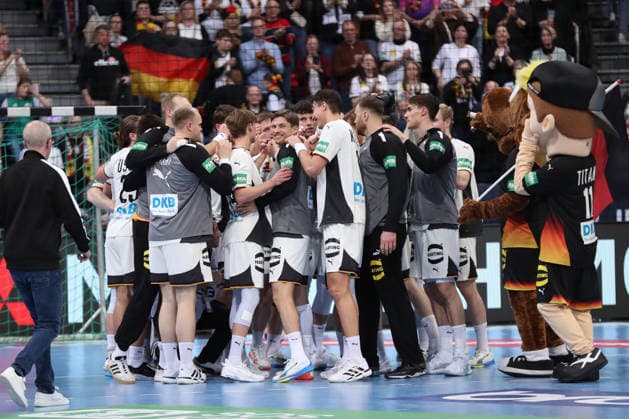 11.01.2026, xgox, Handball, Länderspiel, Deutschland - Kroatien v.l. Deutschland Jubel ueber den Sieg, Jubel nach Spielende Hannover
