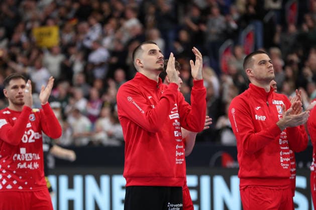 11.01.2026, xgox, Handball, Länderspiel, Deutschland - Kroatien v.l. Kroatien um Matej Mandic (Kroatien, 12) enttaeuscht, schaut enttaeuscht, niedergeschlagen, disappointed Hannover