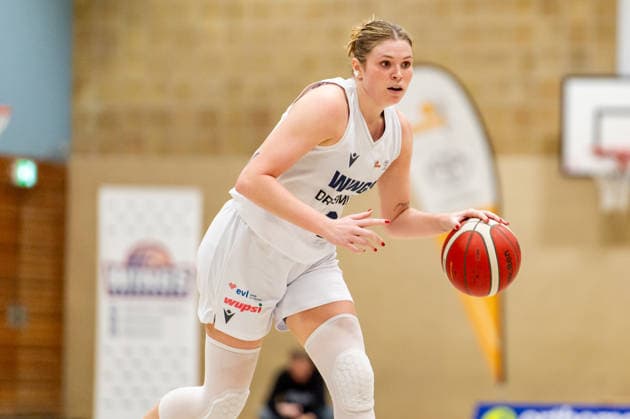 Tessa Brugler (Wings Leverkusen,No.03) am Ball DEU, Leverkusen, 11.01.2026 Basketball, Damen 2.Bundesliga Nord, 14. Spieltag, Wings Leverkusen - Talents BonnRhöndorf