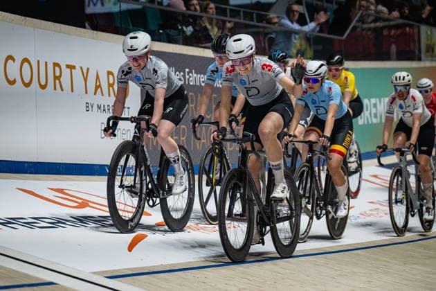 CLEVERS Marlene, SIGMUND Marla: Sixdays Bremen 2026 Team 3 - CLEVERS Marlene ( GER ) - Black - SIGMUND Marla ( GER ) - Red Querformat - quer - horizontal - Landscape - Event Veranstaltung: Sixdays Bremen 2026 - Category Kategorie: Cycling - Track cycling, Rad, Radsport, Bahnrad, Bahn Sixdays - Elite Women - Location Ort: Europe Germany - Bremen - ÖVB Arena - Discipline: Teampresentation - Distance: ... m - Date Datum: 11.01.2026 Sunday Day 3 -