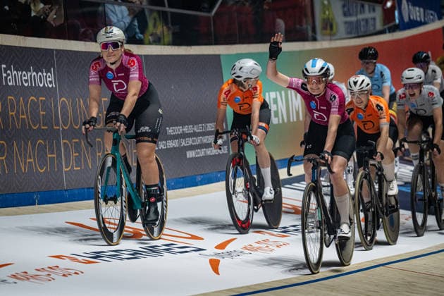 ABMA Maureen, SELVA Francesca: Sixdays Bremen 2026 Team 5 - ABMA Maureen ( NED ) - Black - SELVA Francesca ( GER ) - Red Querformat - quer - horizontal - Landscape - Event Veranstaltung: Sixdays Bremen 2026 - Category Kategorie: Cycling - Track cycling, Rad, Radsport, Bahnrad, Bahn Sixdays - Elite Women - Location Ort: Europe Germany - Bremen - ÖVB Arena - Discipline: Teampresentation - Distance: ... m - Date Datum: 11.01.2026 Sunday Day 3 -