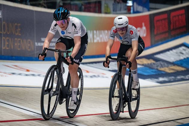 BRAUßE Franziska: Sixdays Bremen 2026 Team 1 - BRAUßE Franziska ( GER ) - Black - Querformat - quer - horizontal - Landscape - Event Veranstaltung: Sixdays Bremen 2026 - Category Kategorie: Cycling - Track cycling, Rad, Radsport, Bahnrad, Bahn Sixdays - Elite Women - Location Ort: Europe Germany - Bremen - ÖVB Arena - Discipline: Scratch Race - Distance: ... m - Date Datum: 11.01.2026 Sunday Day 3 -