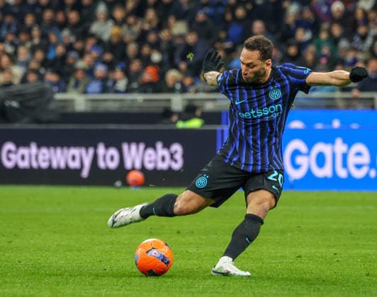 Serie A football match - 2025 26 Inter vs Napoli During the football match on January 11, 2026, valid for the Italian Serie A - 2025 26 championship in Milan at the San Siro Stadium between FC Inter Milan vs. SSC Napoli In the photo: Hakan Calhanoglu of Inter Milano MILANO Stadio San Siro Lombardia ITALIA Copyright: xFABIOxSASSOxFabioxSassox Internazionale Milano Napoli2026_01_11Fabio Sasso3191