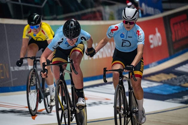 BARTONIKOVA Veronika, STRAKATA Vendula: Sixdays Bremen 2026 Team 2 - BARTONIKOVA Veronika ( CZE ) - Black - STRAKATA Vendula ( CZE ) - Red Querformat - quer - horizontal - Landscape - Event Veranstaltung: Sixdays Bremen 2026 - Category Kategorie: Cycling - Track cycling, Rad, Radsport, Bahnrad, Bahn Sixdays - Elite Women - Location Ort: Europe Germany - Bremen - ÖVB Arena - Discipline: Madison - Distance: ... m - Date Datum: 11.01.2026 Sunday Day 3 -