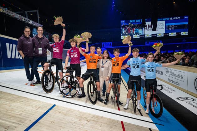 WALDMÜLLER Baltasaar, KAFFKA Louis Pepe, RANFFT Max, HENNIG Dominic, TRUMANN Kalle, SCHULZE HESSELMANN Oskar: Sixdays Bremen 2026 Team 5 - WALDMÜLLER Baltasaar ( GER ) - KAFFKA Louis Pepe ( GER ) - Team 4 - RANFFT Max ( GER ) - HENNIG Dominic ( GER ) - Winner - First Place - Team 2 - TRUMANN Kalle ( GER ) - SCHULZE HESSELMANN Oskar ( GER ) Third Place - Award Ceremony - Medal Ceremony - Podium - Querformat - quer - horizontal - Landscape - Event Veranstaltung: Sixdays Bremen 2026 - Category Kategorie: Cycling - Track cycling, Rad, Radsport, Bahnrad, Bahn Sixdays - Elite ... - Location Ort: Europe Germany - Bremen - ÖVB Arena - Discipline: U19 - Andy Kappes Cup - Distance: ... m - Date Datum: 11.01.2026 Sunday Day 3 -
