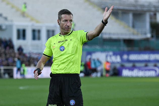 CALCIO - Serie A - ACF Fiorentina vs AC Milan referee Davide Massa during the match of 20th day of the Serie A Championship between A.C.Fiorentina and A.C.Milan at the Artemio Franchi Stadium on Jan 11, 2026 in Florence, Italy. during ACF Fiorentina vs AC Milan, Italian soccer Serie A match in Florence, Italy, January 11 2026 Florence Italy  Copyright: xIPAxSport ABACAx