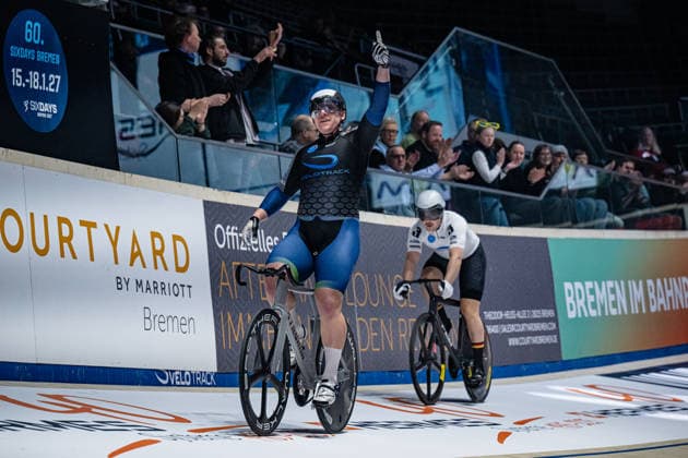 EDMUNDS Rhian, BOCK Benjamin: Sixdays Bremen 2026 Team 2 - VELO TRACK - EDMUNDS Rhian ( GBR ) - Team 3 - BOBRINK - BOCK Benjamin ( GER ) Querformat - quer - horizontal - Landscape - Event Veranstaltung: Sixdays Bremen 2026 - Category Kategorie: Cycling - Track cycling, Rad, Radsport, Bahnrad, Bahn Sixdays - Elite Men - Location Ort: Europe Germany - Bremen - ÖVB Arena - Discipline: Sprint - Distance: ... m - Date Datum: 11.01.2026 Sunday Day 3 -