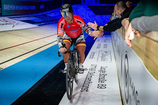 FÖRSTEMANN Robert: Sixdays Bremen 2026 Team 1 - BOBRINK - FÖRSTEMANN Robert ( GER ) Querformat - quer - horizontal - Landscape - Event Veranstaltung: Sixdays Bremen 2026 - Category Kategorie: Cycling - Track cycling, Rad, Radsport, Bahnrad, Bahn Sixdays - Elite Men - Location Ort: Europe Germany - Bremen - ÖVB Arena - Discipline: Sprint - Distance: ... m - Date Datum: 11.01.2026 Sunday Day 3 -