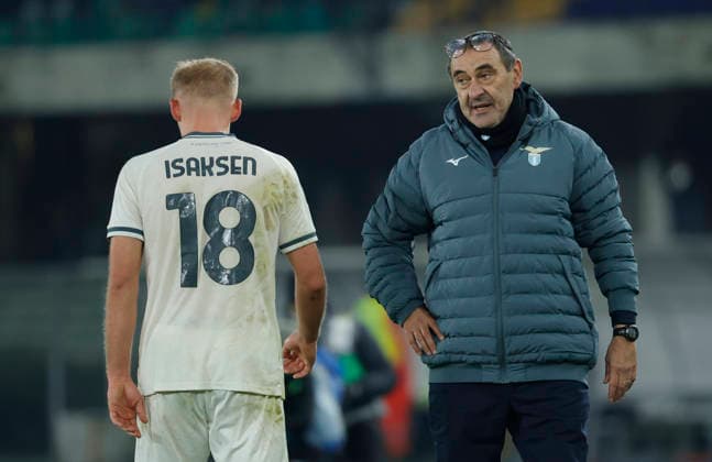 Italian Serie A soccer match Hellas Verona vs SS Lazio Maurizio Sarri head coach of SS Lazio and Gustav Isaksen of SS Lazio during the Italian Serie A soccer match Hellas Verona vs SS Lazio at Marcantonio Bentegodi Stadium. Hellas Verona 0 - 1 SS Lazio Verona Italy Copyright: xEmanuelexPennacchiox xSOPAxImagesx EPENNA_VL__PR15805