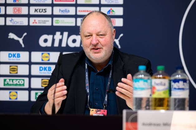 Hannover: Handball - Laenderspiel - Deutschland - Kroatien DHB Praesident Andreas Michelmann (Deutschland) Hannover ZAG Arena Nordrhein-Westfalen Deutschland