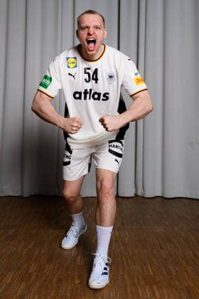 Hannover: Handball - EM 2026 - Deutschland - Pressekonferenz Justus Fischer (Deutschland) Jubel Freude Emotion Hannover Deutschland