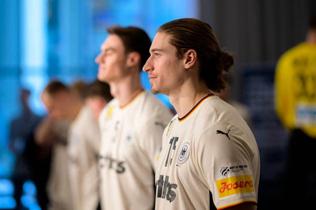 Hannover: Handball - EM 2026 - Deutschland - Pressekonferenz Juri Knorr (Deutschland) Hannover Deutschland