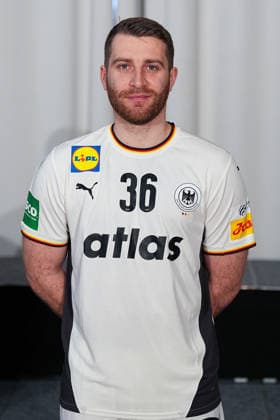 12.01.2026, xydrx, Handball, Portraittermin der Deutschen Nationalmannschaft in Hannover vor der EHF Euro 2026: Lukas Mertens Niedersachsen Deutschland