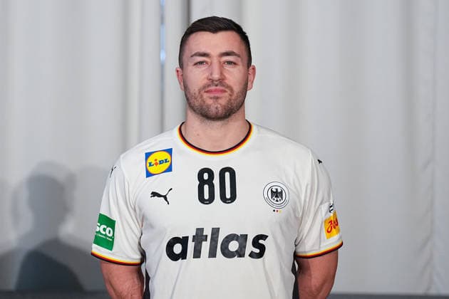 12.01.2026, xydrx, Handball, Portraittermin der Deutschen Nationalmannschaft in Hannover vor der EHF Euro 2026: Jannik Kohlbacher Niedersachsen Deutschland
