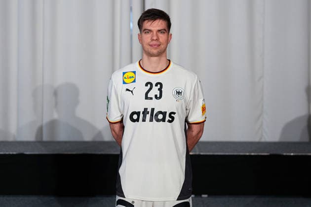 12.01.2026, xydrx, Handball, Portraittermin der Deutschen Nationalmannschaft in Hannover vor der EHF Euro 2026: Renars Uscins Niedersachsen Deutschland