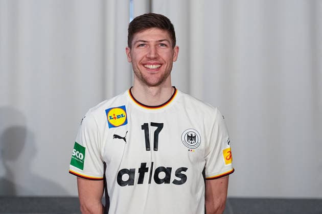 12.01.2026, xydrx, Handball, Portraittermin der Deutschen Nationalmannschaft in Hannover vor der EHF Euro 2026: Lukas Zerbe Niedersachsen Deutschland