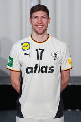 12.01.2026, xydrx, Handball, Portraittermin der Deutschen Nationalmannschaft in Hannover vor der EHF Euro 2026: Lukas Zerbe Niedersachsen Deutschland