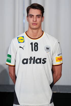 12.01.2026, xydrx, Handball, Portraittermin der Deutschen Nationalmannschaft in Hannover vor der EHF Euro 2026: Julian Koester Niedersachsen Deutschland