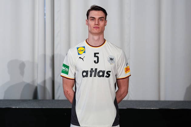 12.01.2026, xydrx, Handball, Portraittermin der Deutschen Nationalmannschaft in Hannover vor der EHF Euro 2026: Miro Schluroff Niedersachsen Deutschland