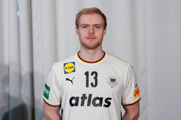 12.01.2026, xydrx, Handball, Portraittermin der Deutschen Nationalmannschaft in Hannover vor der EHF Euro 2026: Matthes Langhoff Niedersachsen Deutschland