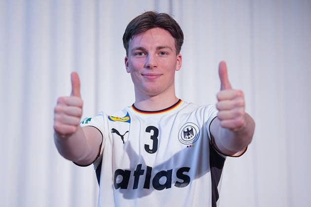 12.01.2026, xydrx, Handball, Portraittermin der Deutschen Nationalmannschaft in Hannover vor der EHF Euro 2026: Nils Lichtlein Niedersachsen Deutschland