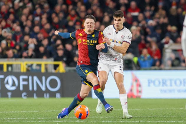 GenoaÕs Vitinha fights for the ball during the Serie A soccer match between Genoa and Cagliari at the Luigi Ferraris Stadium in Genoa, Italy - Monday, January 12, 2026. - Soccer .  Copyright: xTanoxPecoraro LaPressex