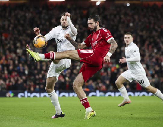 Liverpool v Barnsley, FA Cup, 3rd Round 12.01.26 Liverpool v Barnsley, FA Cup, 3rd Round Bradley Ormesher The Times Dominik Szoboszlai of Liverpool and Adam Phillips Of Barnsley  Copyright: xBradleyxOrmesherx NINTCHDBPICT001051141632