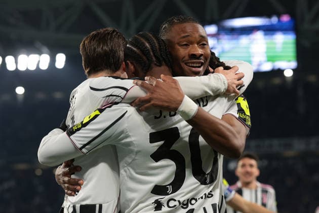 Turin, Italy, 12th January 2026. Jonathan David of Juventus celebrates with team mates after scoring to give the hosts a 2-0 lead during the Juventus vs US Cremonese Serie A match at Allianz Stadium, Turin. Picture credit should read: Jonathan Moscrop Sportimage EDITORIAL USE ONLY. No use with unauthorised audio, video, data, fixture lists, club league logos or live services. Online in-match use limited to 120 images, no video emulation. No use in betting, games or single club league player publications. SPI_016_JM_JUVE_CREMONESE_ SPI-4412-0016