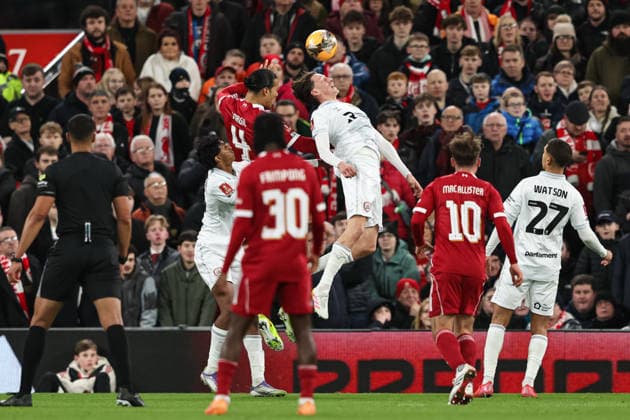 Emirates FA Cup Third Round Liverpool v Barnsley Mael de Gevigney of Barnsley jumps up to clear the ball during the Emirates FA Cup Third Round match Liverpool vs Barnsley at Anfield, Liverpool, United Kingdom, 12th January 2026 (Photo by Alfie Cosgrove News Images) Liverpool Anfield Merseyside United Kingdom Copyright: xAlfiexCosgrove NewsxImagesx