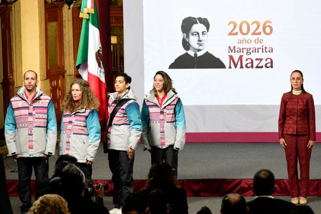 January 12, 2026, Mexico City, Ciudad de Mexico, Mexico: The President of Mexico, Claudia Sheinbaum Pardo, led the flag-raising ceremony for Donovan Carrillo, Sarah Schleper, Allan Corona and Regina MartoÂnez, the 4 athletes who will participate in the XXV edition of the Milan-Cortina 2026 Winter Olympic Games, Olympische Spiele, Olympia, OS during a news conference at the National Palace. on January 12, 2026 in Mexico City, Mexico. Mexico City Mexico - ZUMAe321 20260112_zsa_e321_007 Copyright: xLuisxBarronx