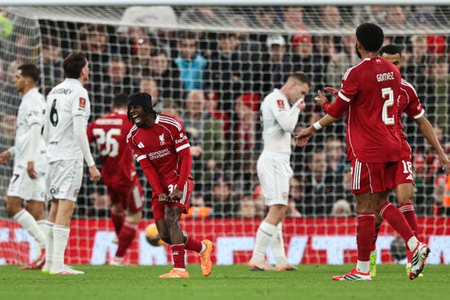 Emirates FA Cup Third Round Liverpool v Barnsley Jeremie Frimpong of Liverpool scores to make it 2-0 during the Emirates FA Cup Third Round match Liverpool vs Barnsley at Anfield, Liverpool, United Kingdom, 12th January 2026 (Photo by Alfie Cosgrove News Images) Liverpool Anfield Merseyside United Kingdom Copyright: xAlfiexCosgrove NewsxImagesx