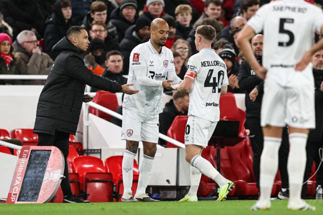 Emirates FA Cup Third Round Liverpool v Barnsley Davis Keillor-Dunn of Barnsley is substituted of for David McGoldrick of Barnsley during the Emirates FA Cup Third Round match Liverpool vs Barnsley at Anfield, Liverpool, United Kingdom, 12th January 2026 (Photo by Alfie Cosgrove News Images) Liverpool Anfield Merseyside United Kingdom Copyright: xAlfiexCosgrove NewsxImagesx