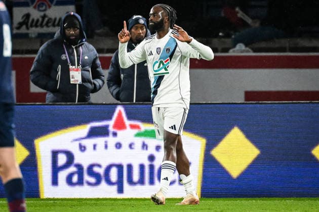 January 12, 2026, Lamorlaye, France, France: Jonathan IKONE of Paris FC celebrates his goal during the French Cup match between Paris Saint-Germain (PSG) and Paris FC at Parc des Princes Stadium on January 12, 2026 in Paris, France. Lamorlaye France - ZUMAm308 20260112_zsp_m308_006 Copyright: xMatthieuxMirvillex