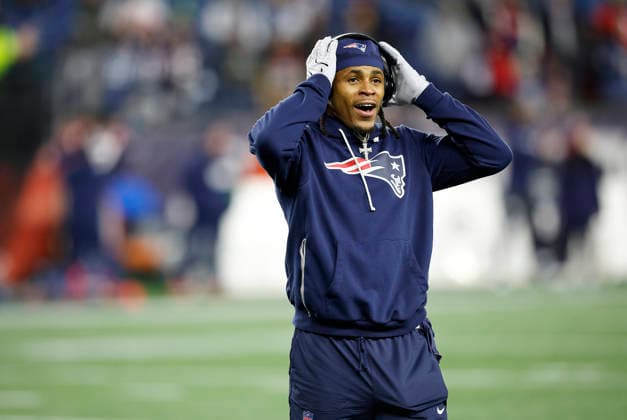 January 11, 2026; Foxborough, MA, USA; New England Patriots wide receiver Demario Douglas (3) warming up prior to the AFC Wildcard playoff game between Los Angeles Chargers and New England Patriots at Gillette Stadium in Foxborough, MA. Foxborough United States - ZUMAc04_ 20260111_zma_c04_381 Copyright: xAnthonyxNesmithx