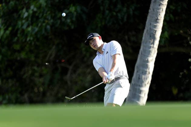 January 12, 2026 - Collin Morikawa hits from the 8th green during a Practice Round prior to the 2026 Sony Open in Hawaii at Waialae Country Club in Honolulu, HI - CSM Honolulu USA - ZUMAc04_ 20260112_zma_c04_021 Copyright: xAndrewxLeex