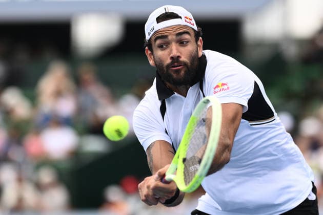 TENNIS KOOYONG CLASSIC, Matteo Berrettini of Italy in action against Learner Tien of the US during the Kooyong Classic at the Kooyong Lawn Tennis Club in Melbourne, Tuesday, January 13, 2026. ( NO ARCHIVING, EDITORIAL USE ONLY MELBOURNE VICTORIA AUSTRALIA  Copyright: xJOELxCARRETTx 20260113138819440510