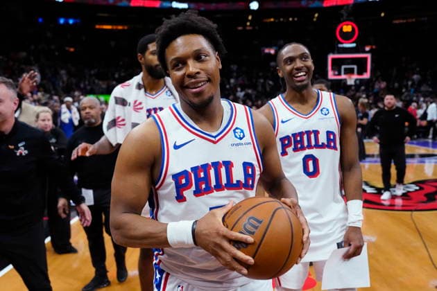 January 12, 2026, Toronto, On, CANADA: Philadelphia 76ers guard Kyle Lowry (7) looks on following second half NBA, Basketball Herren, USA basketball action against his former team, the Toronto Raptors, in Toronto, Monday, Jan. 12, 2026. Canada News - January 12, 2026 - ZUMAc35_ 20260112_zaf_c35_088 Copyright: xFrankxGunnx