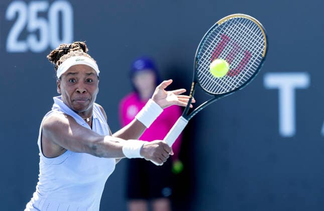 TENNIS HOBART INTERNATIONAL, Venus Williams (USA) during the 2026 Hobart international match, Länderspiel, Nationalmannschaft against Tatjana Maria (GER) at Domain Tennis Centre in Hobart, Tasmania, Tuesday, January 13, 2026. ( NO ARCHIVING, EDITORIAL USE ONLY Hobart Tasmania Australia  Copyright: xChrisxKiddx 20260113157974794887